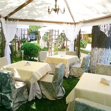 Montecito Hotell 3*