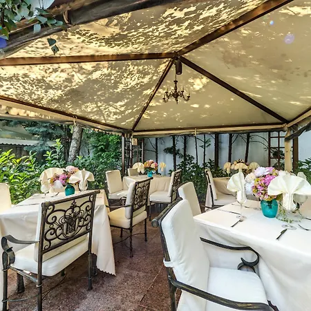 Montecito Otel Sofya